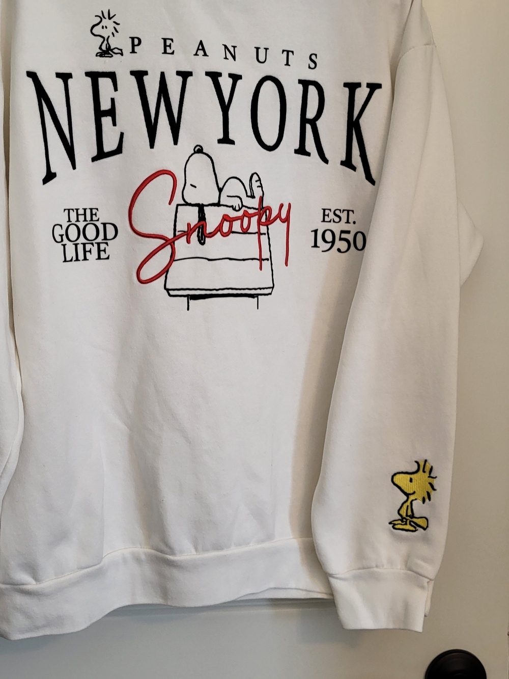 Peanuts New York Snoopy Graphic Sweatshirt - Ivory